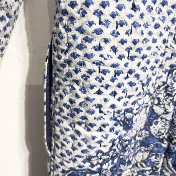 Soft Surroundings Jacket Petite Medium PS Blue Quilted Stitch Floral Cottage - Picture 8 of 9